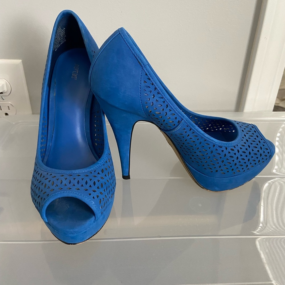 Apt9 peep toe heel